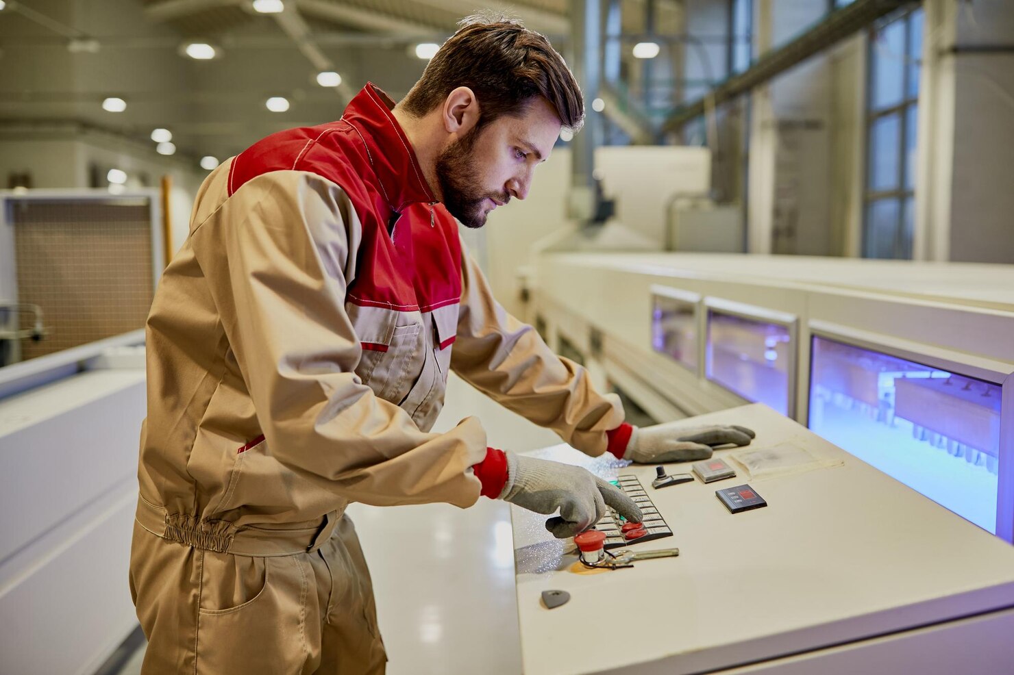 WORKER IN THE PRODUCTION OF CASINGS FOR BATTERIES VACANICIES IN HUNGARY